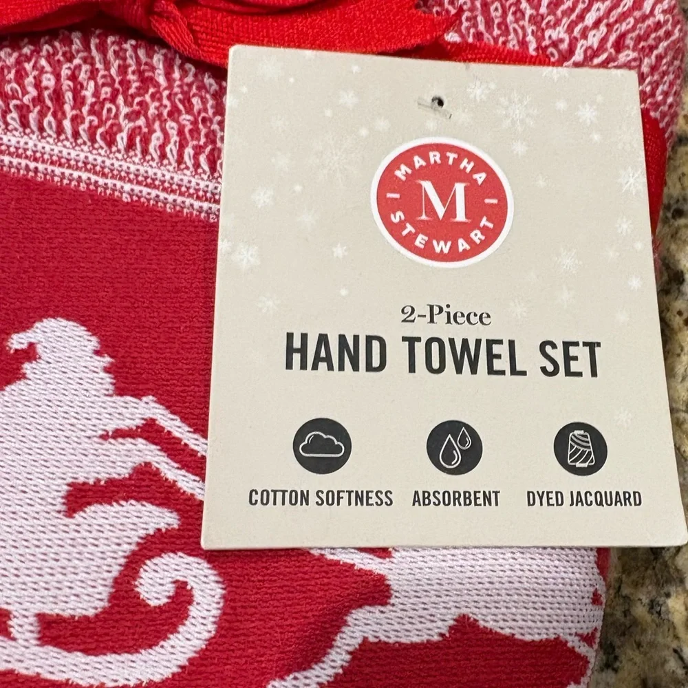 MARTHA STEWART NWT 2pc Santa & sled cotton Christmas hand towels red/white 16x28